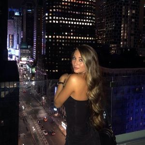 Meet your Posher, Dana